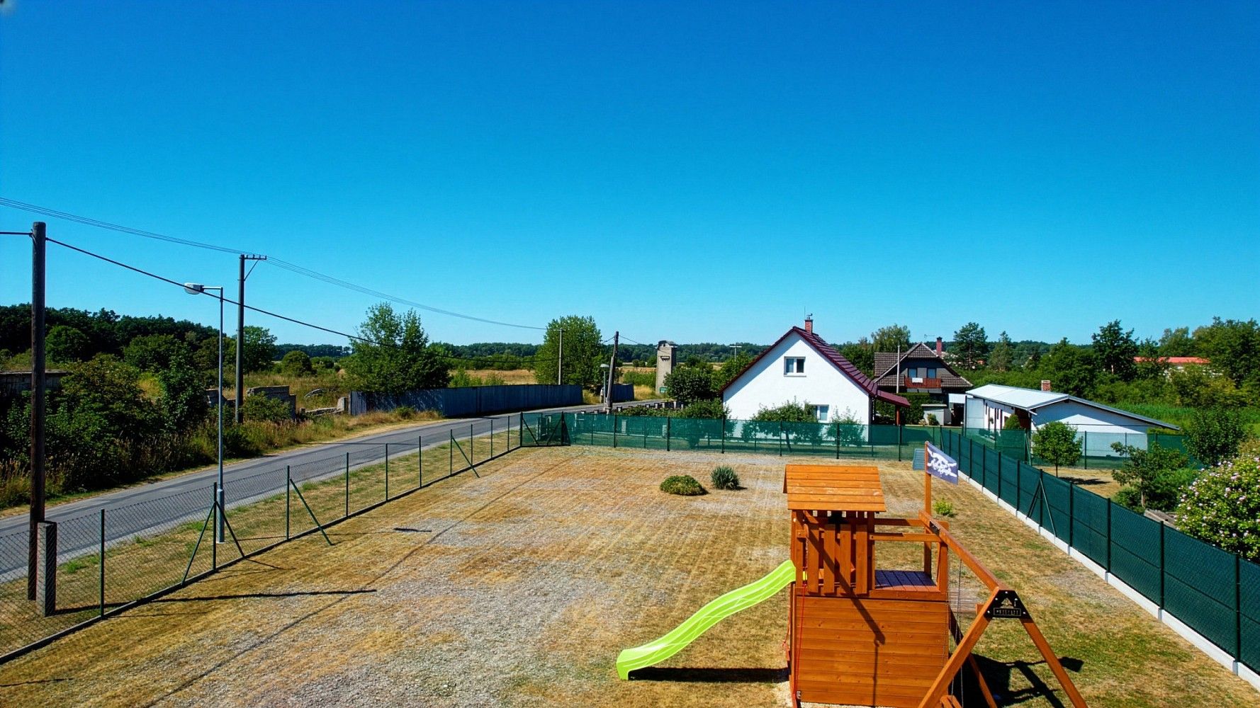Pozemek pro bydlení, 667 m²