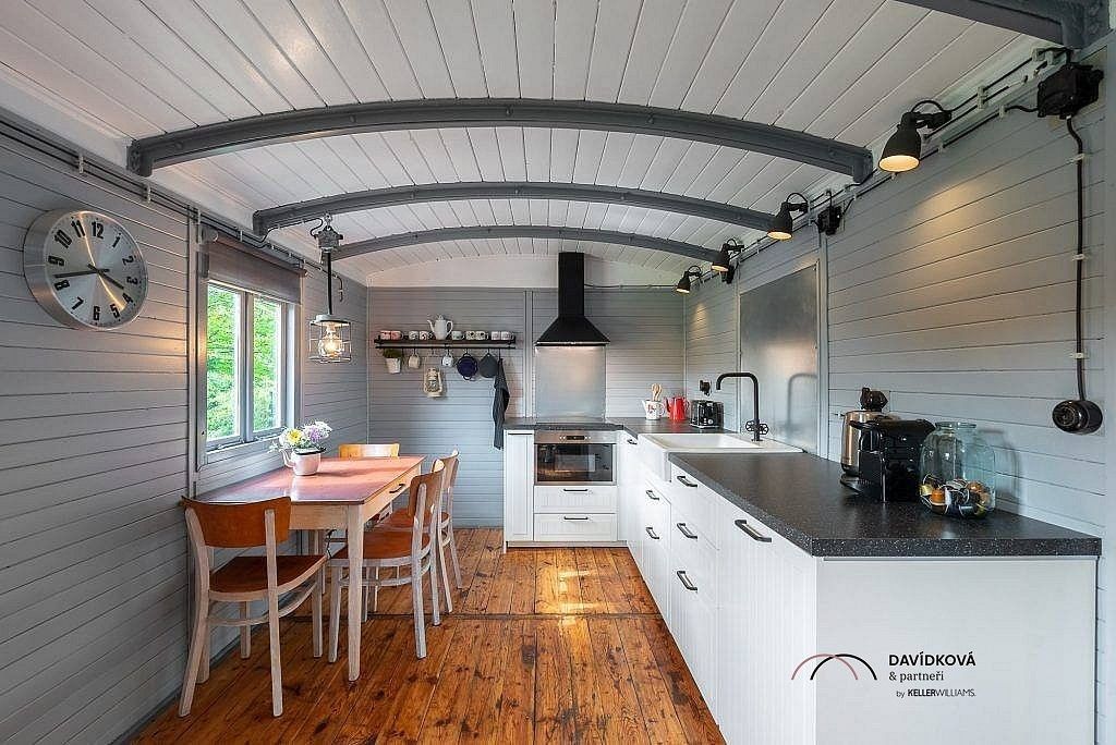 Chalupy, Dolní Břežany - Jarov, okres Praha-západ, Středočeský kraj, 45 m² - 2