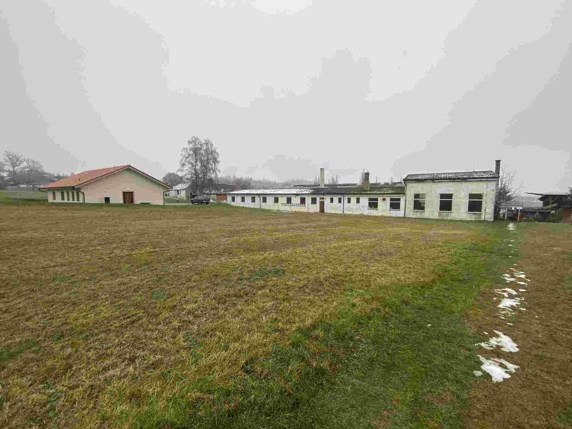 Komerční pozemek · 1 851 m² · Ratiboř - 3