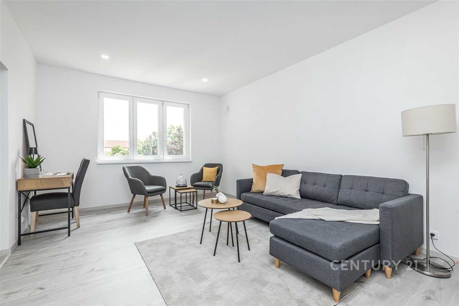 3+kk, Dubečská, Praha, 80 m²