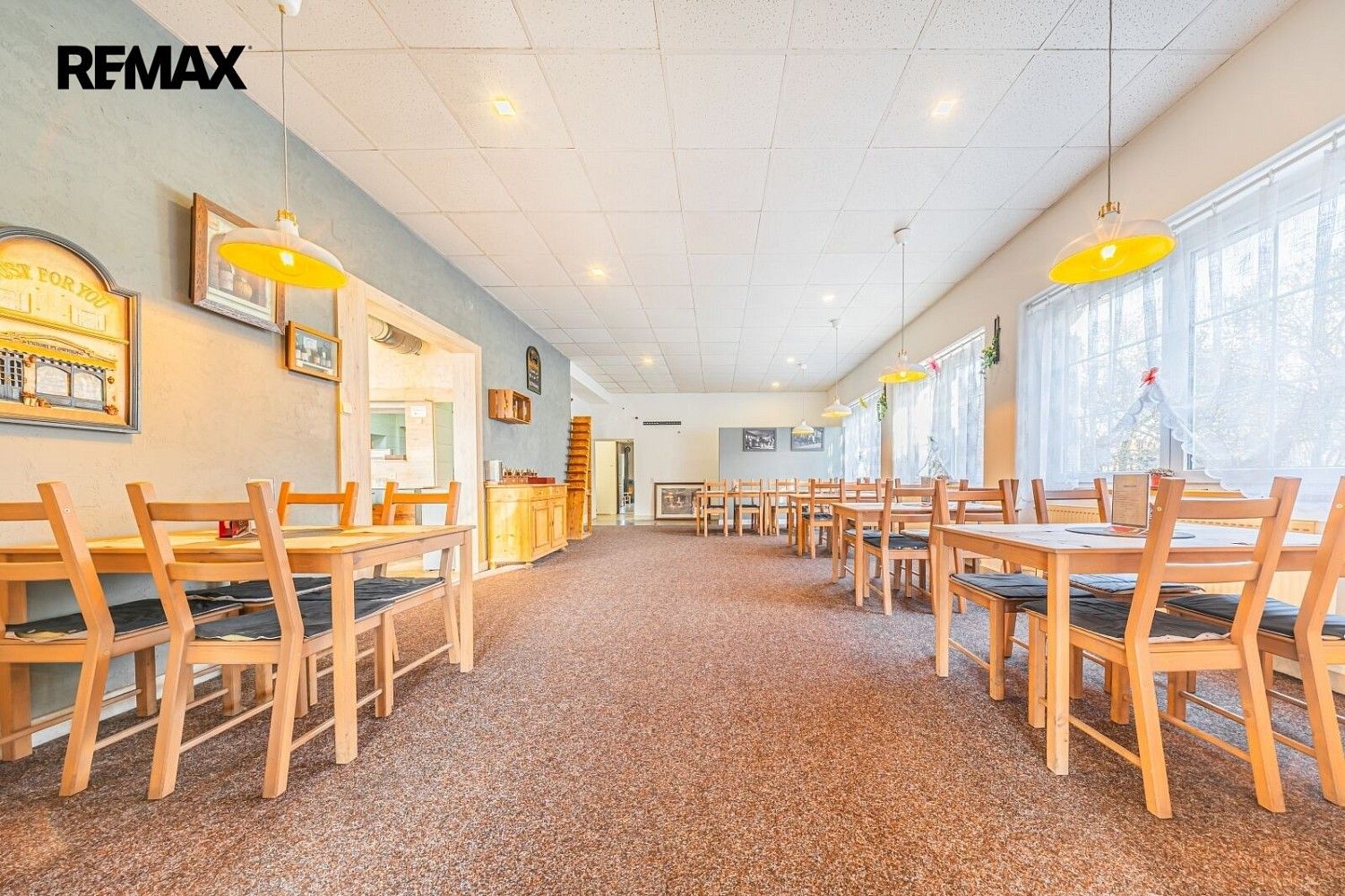 Restaurace · 249 m² · Praha - Kobylisy, okres Praha 8, Hlavní město Praha - 4