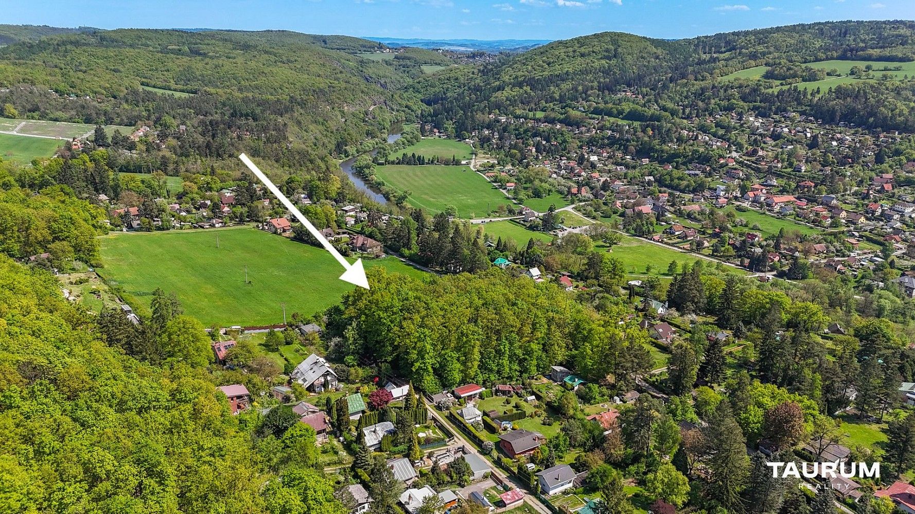 Les, 6 490 m²