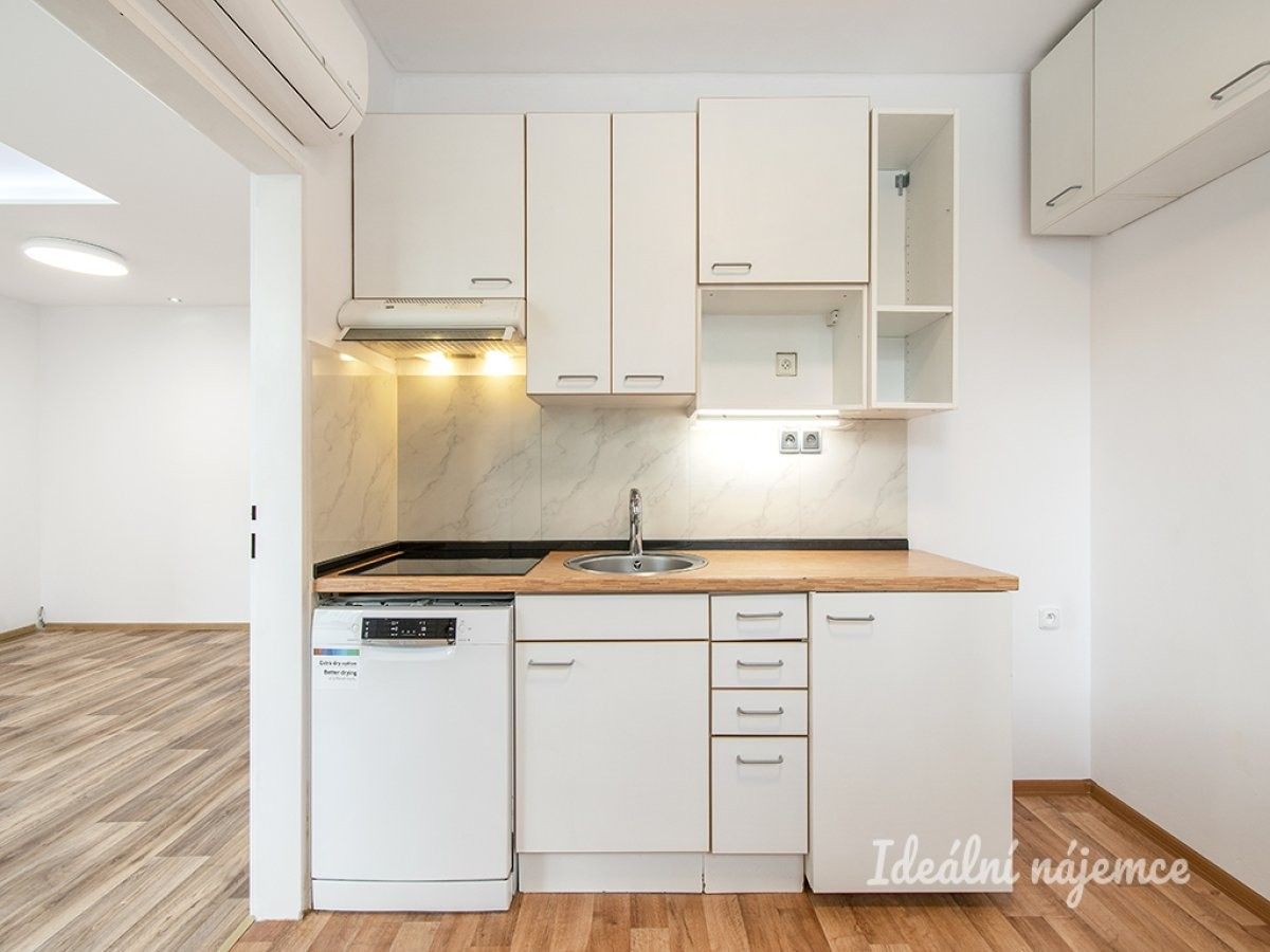 Byt 3+kk · 71 m² · Dreyerova, Praha - 4