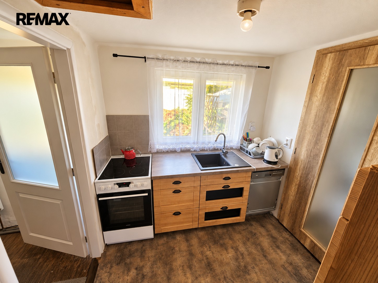 Prodej chata - Sušárna 122, Všenory, 43 m² - 5