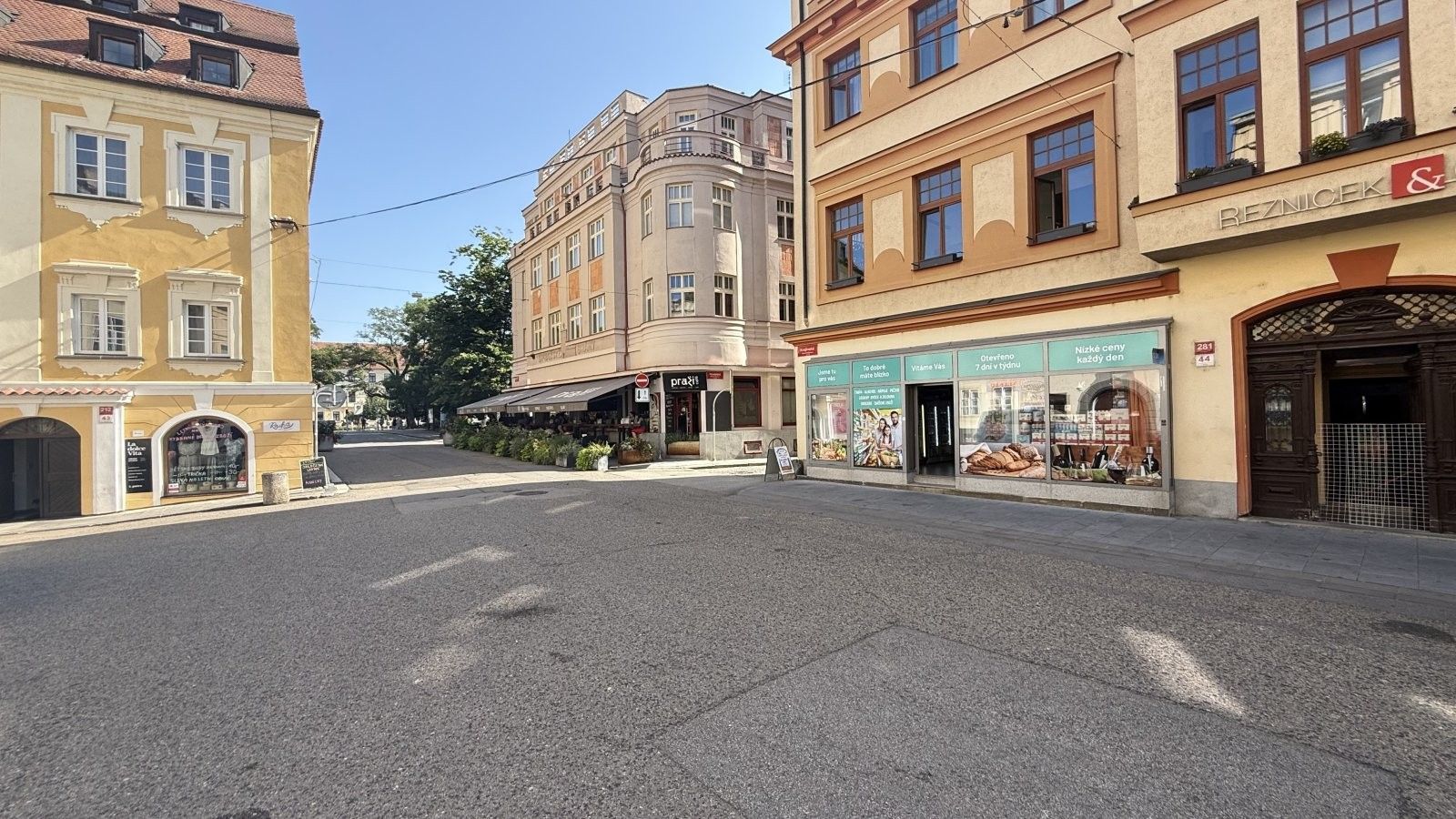 Obchodní prostory, Krajinská, České Budějovice, 470 m²