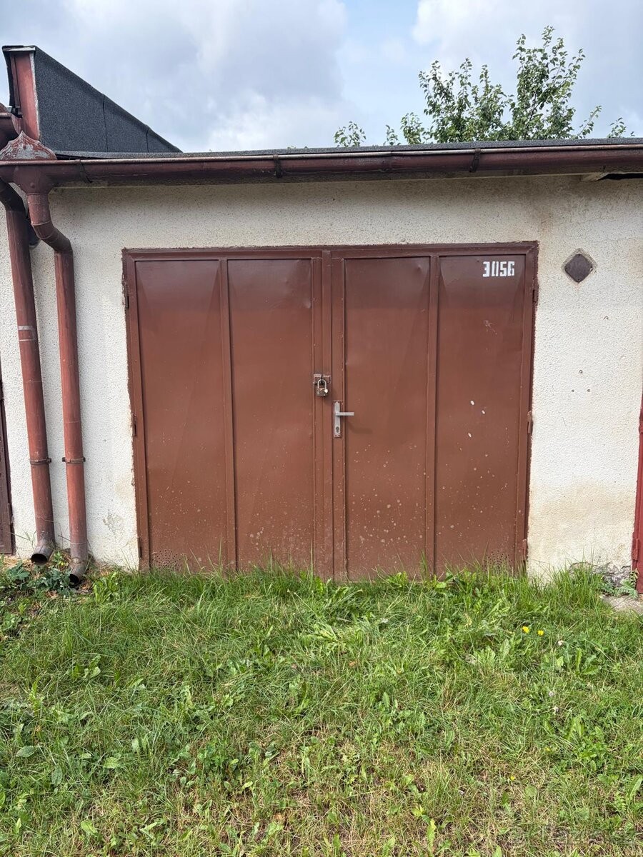 Garáž