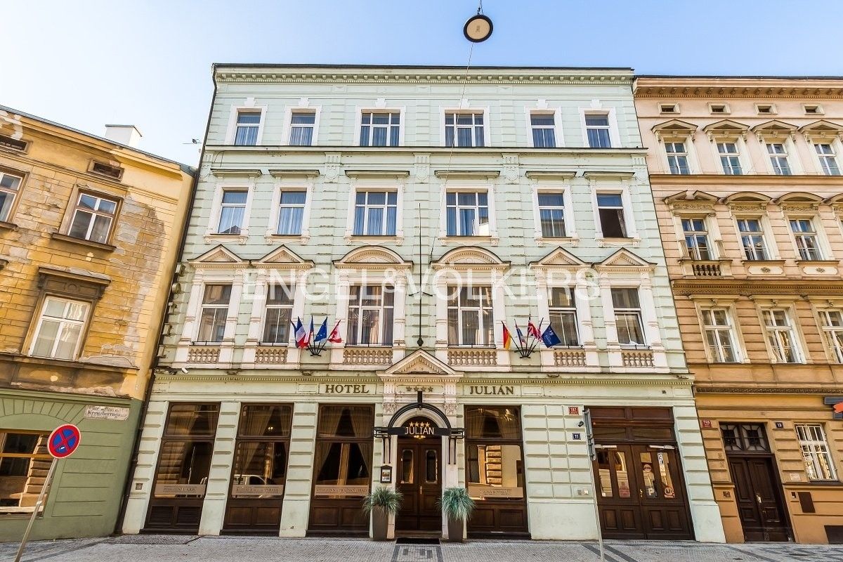Restaurace, Elišky Peškové 197, Praha Smíchov, 53 m² - 1