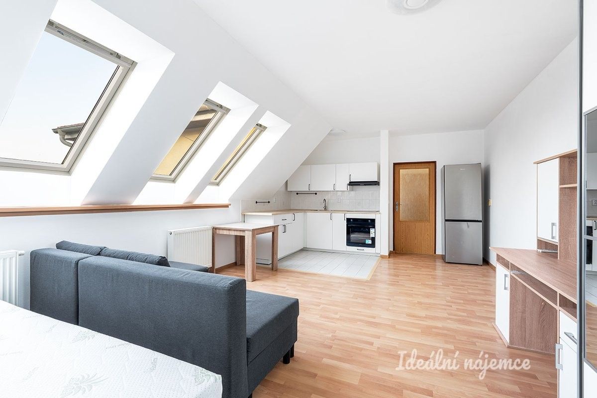 Byt 1+kk, 38 m²