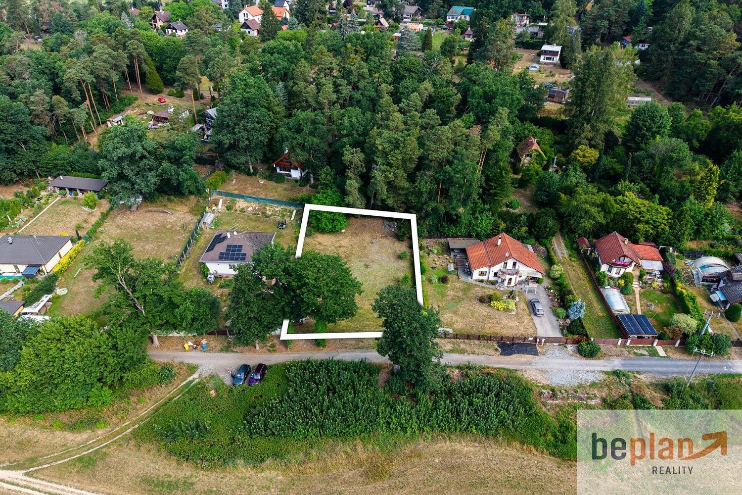 Pozemek pro bydlení, 1 068 m²