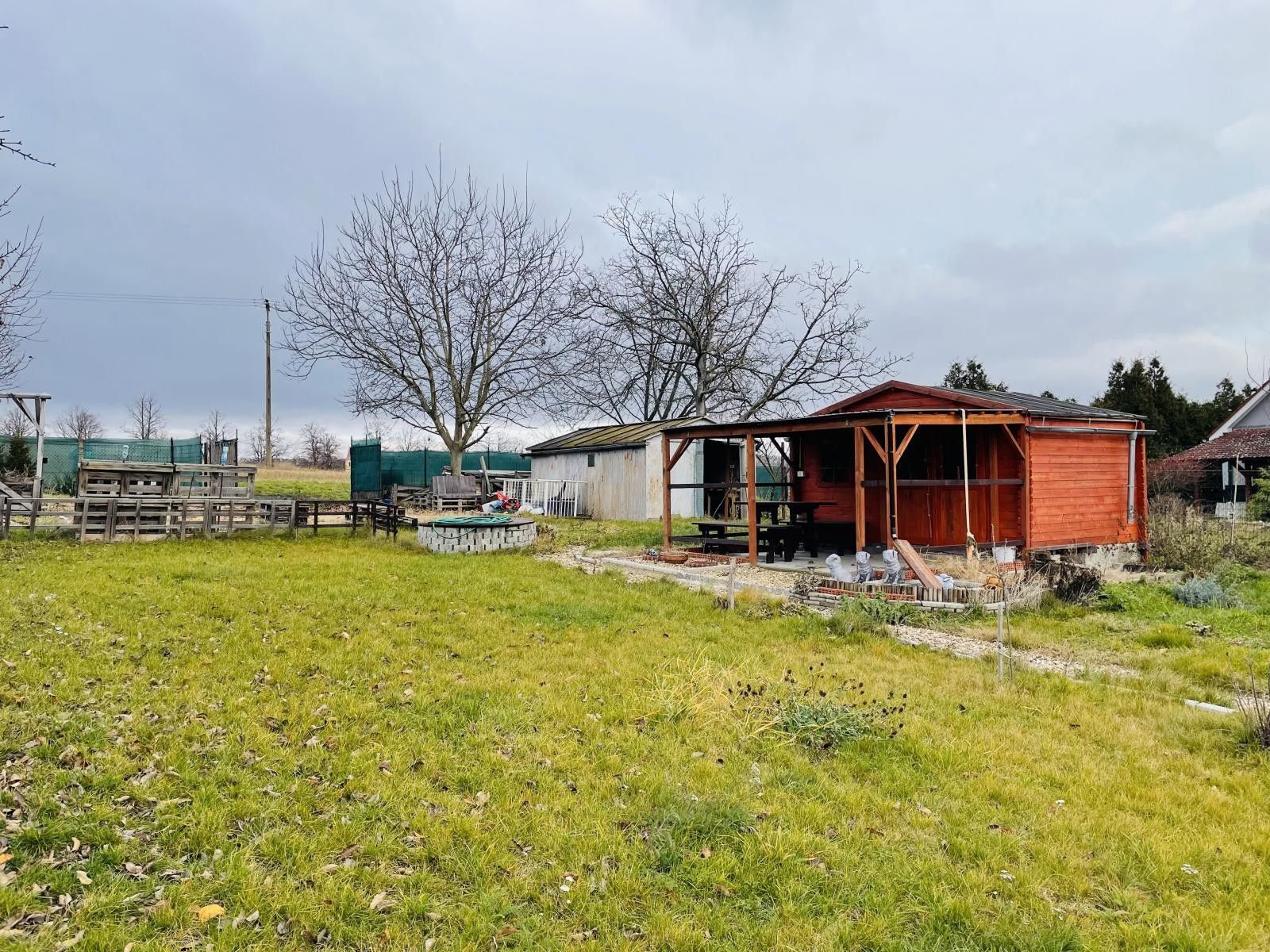 Prodej pozemek pro bydlení - Kostomlaty pod Řípem