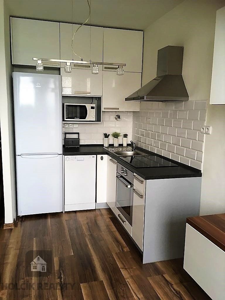 Byty, Ostrava, 700 30