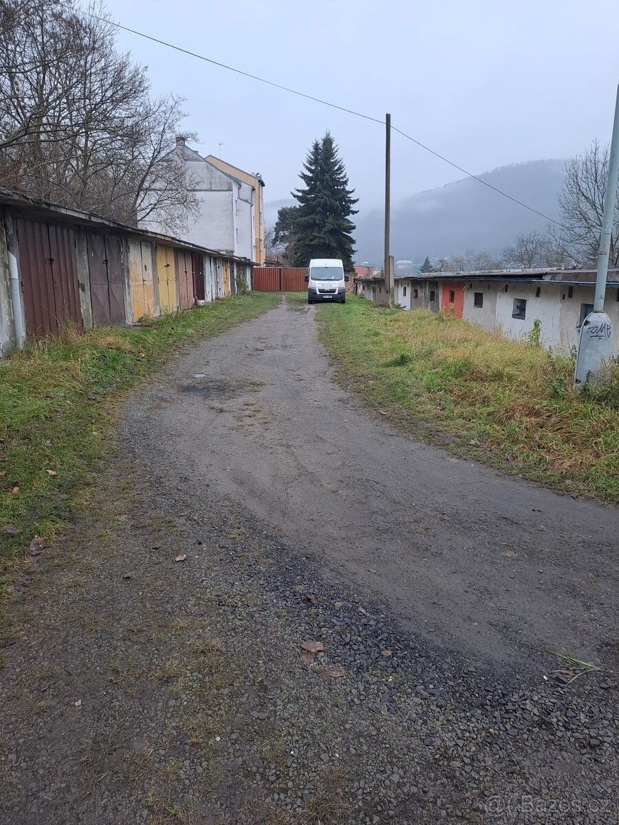 Garáže, Ústí nad Labem, 400 03