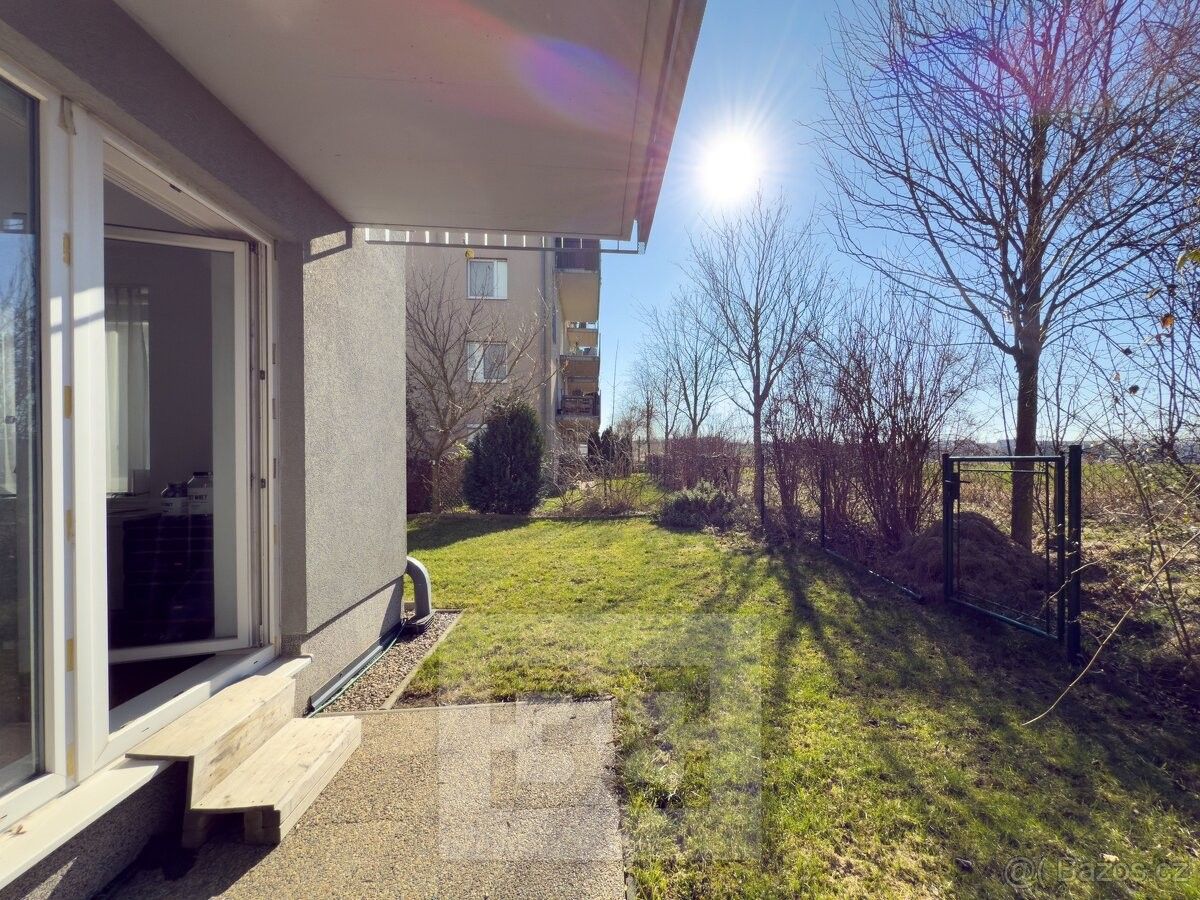 Pronájem byt - Hostivice, 253 01