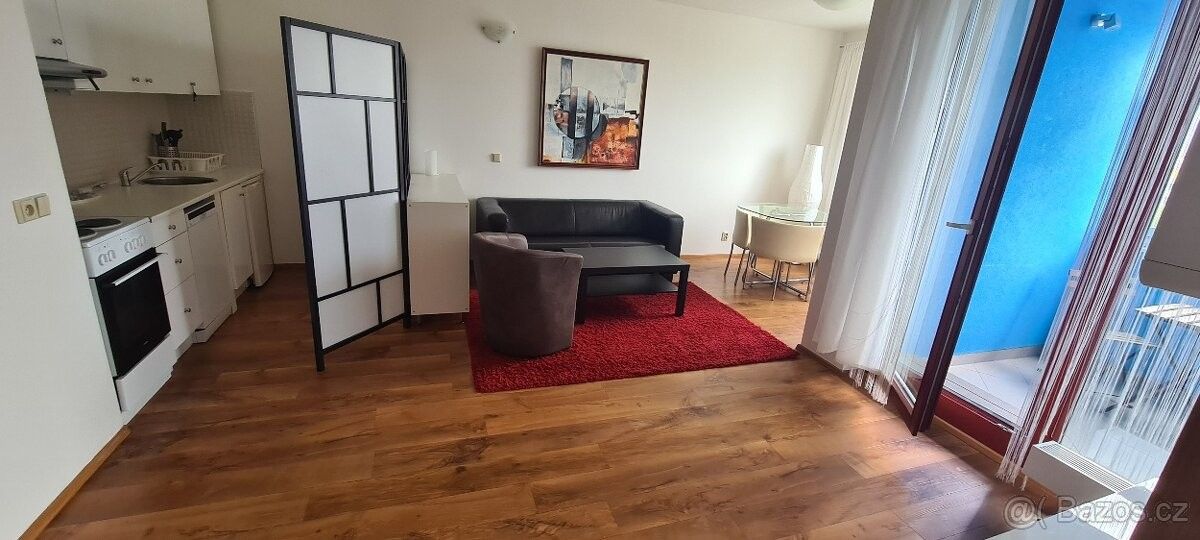 Pronájem byt - Praha, 190 00