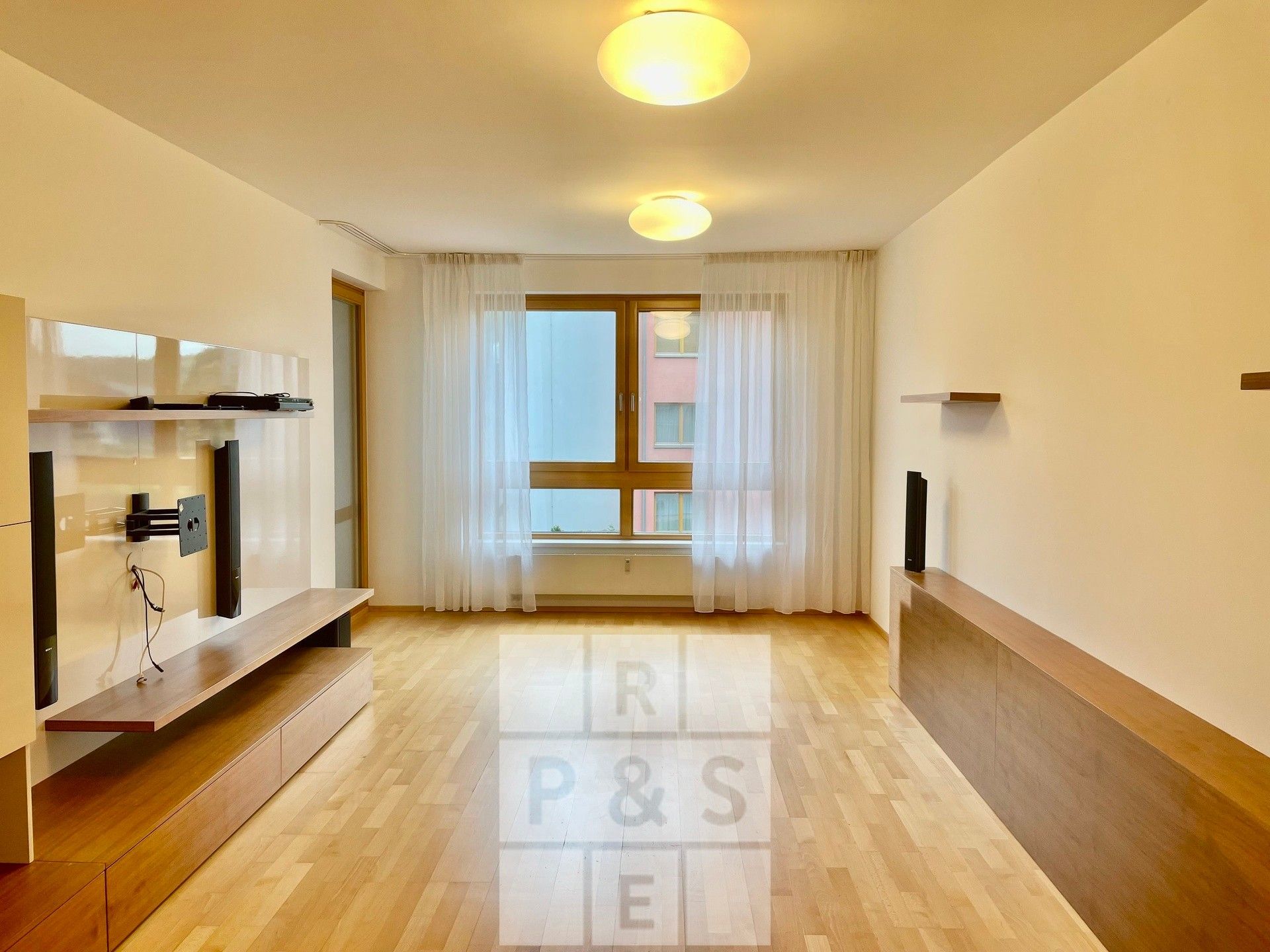 Pronájem byt 3+kk - Naardenská, Praha, 97 m²