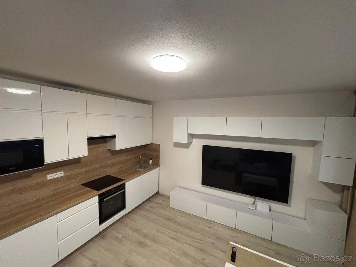 Pronájem byt - Uničov, 783 91