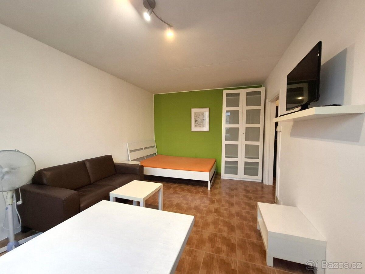 Pronájem byt - Praha, 149 00