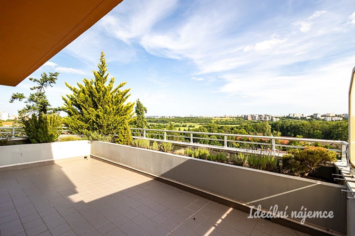 Pronájem byt 3+kk - Hyacintová, Praha, 85 m²