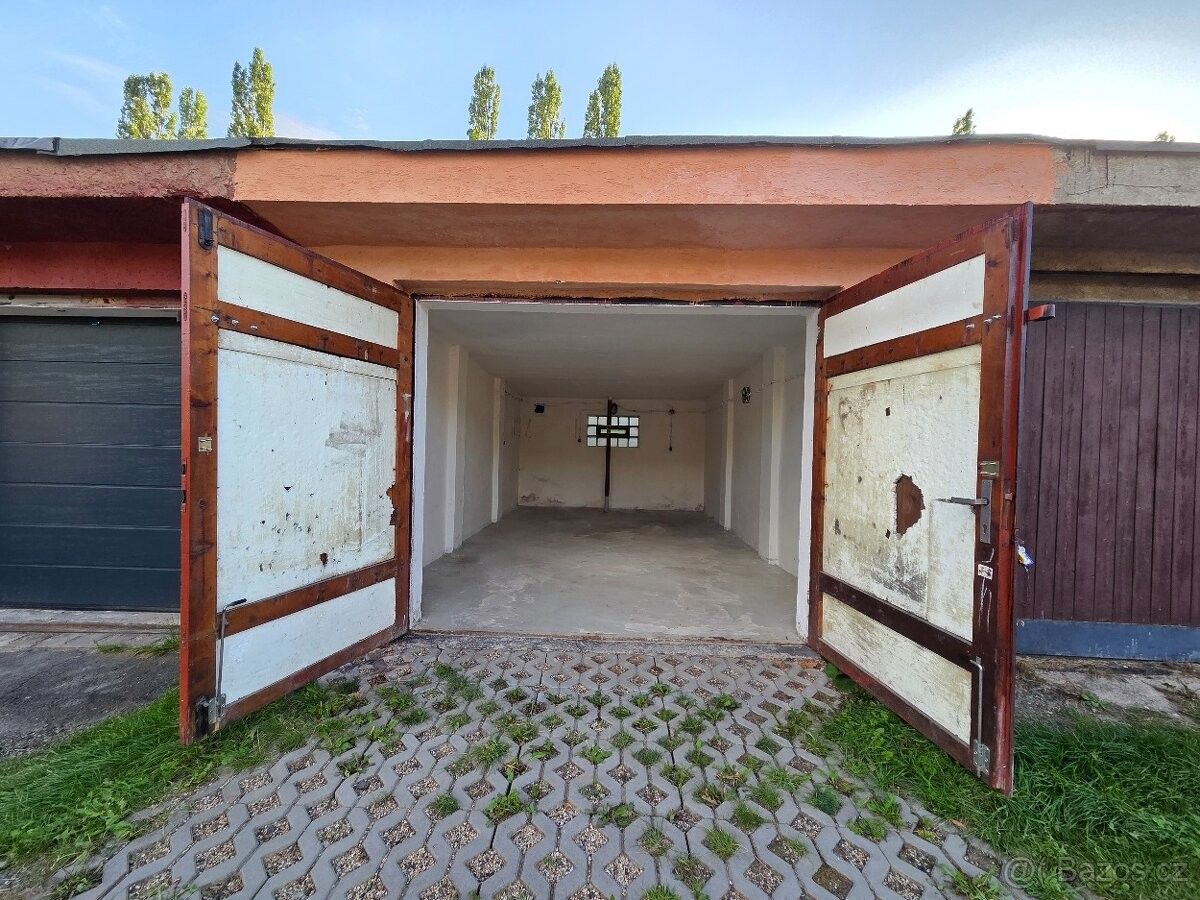 Garáž · Meziboří u Litvínova, 435 13 - 2