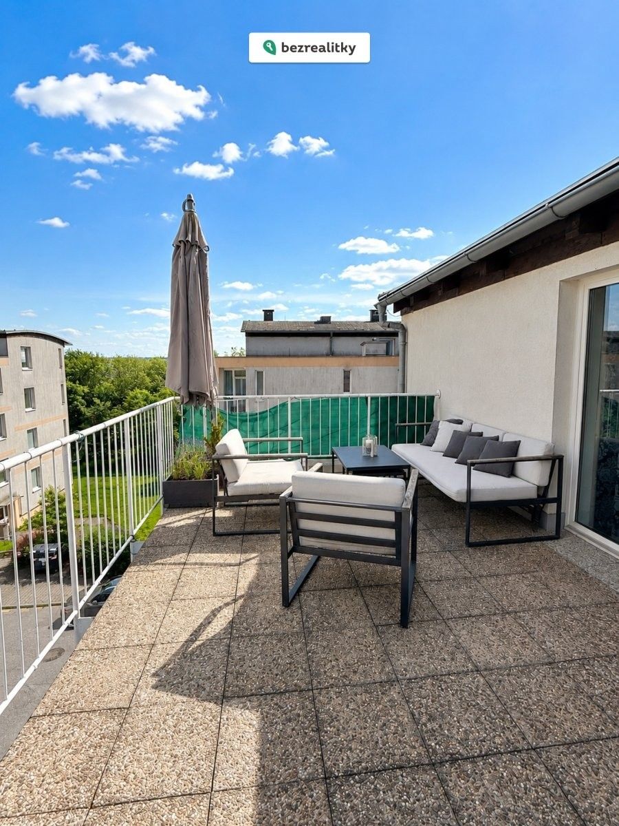 2+kk, Kateřinské náměstí 465, Praha Újezd u Průhonic, 54 m²
