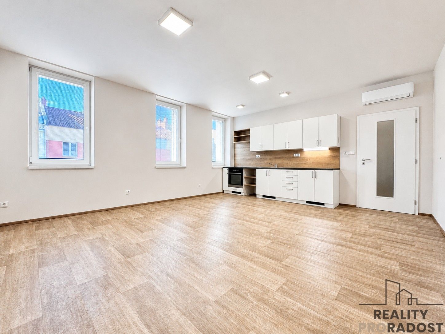 2+kk, Národní třída 301, Hodonín, 52 m² - 2