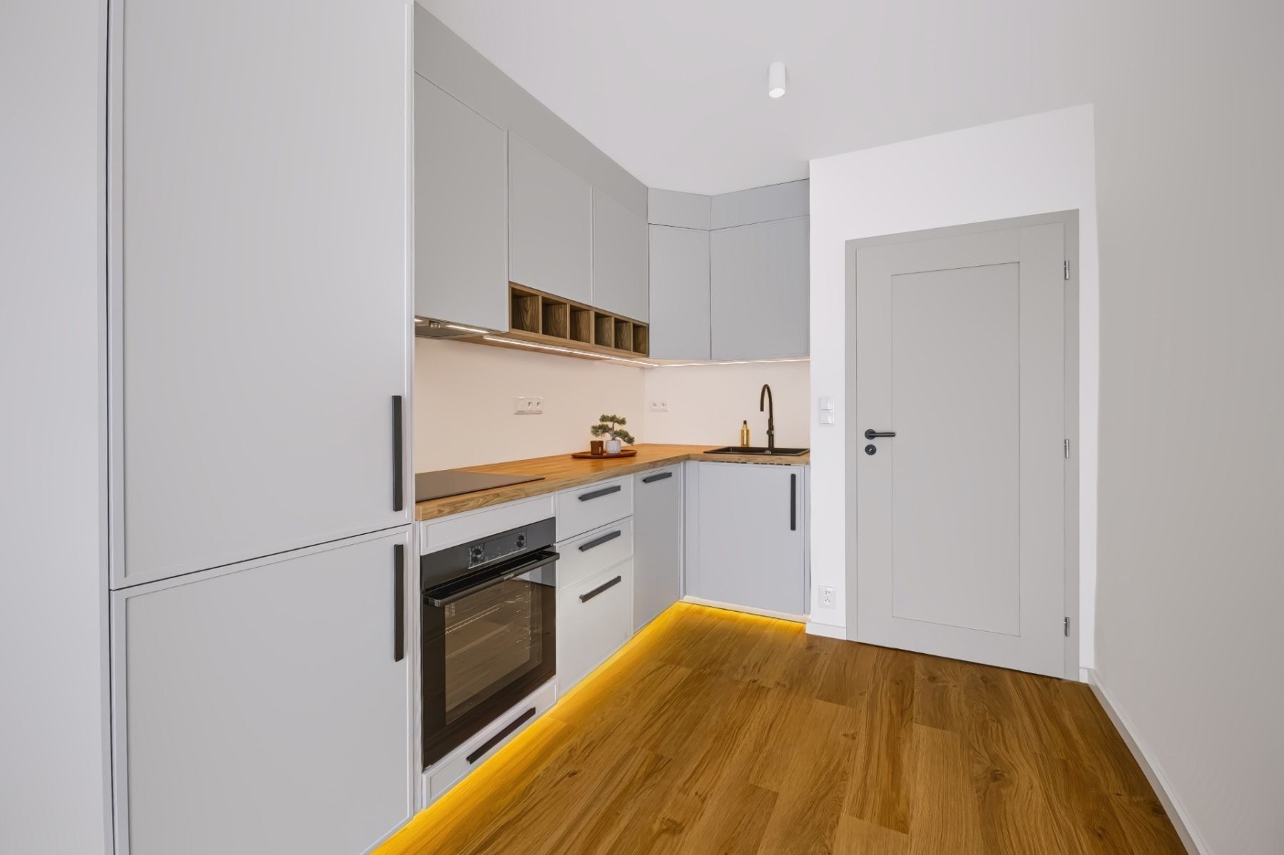 4+kk, Hlavní, Praha - Záběhlice, 78 m² - 1