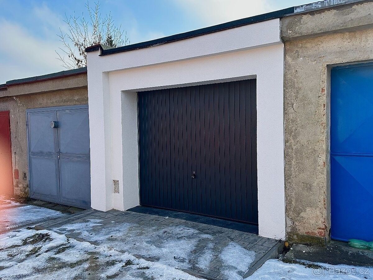 Garáže, Kladno, 272 01