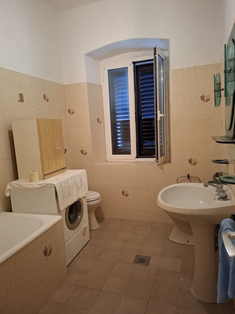 Prodej rodinný dům - Bale, HR, 200 m² - 5