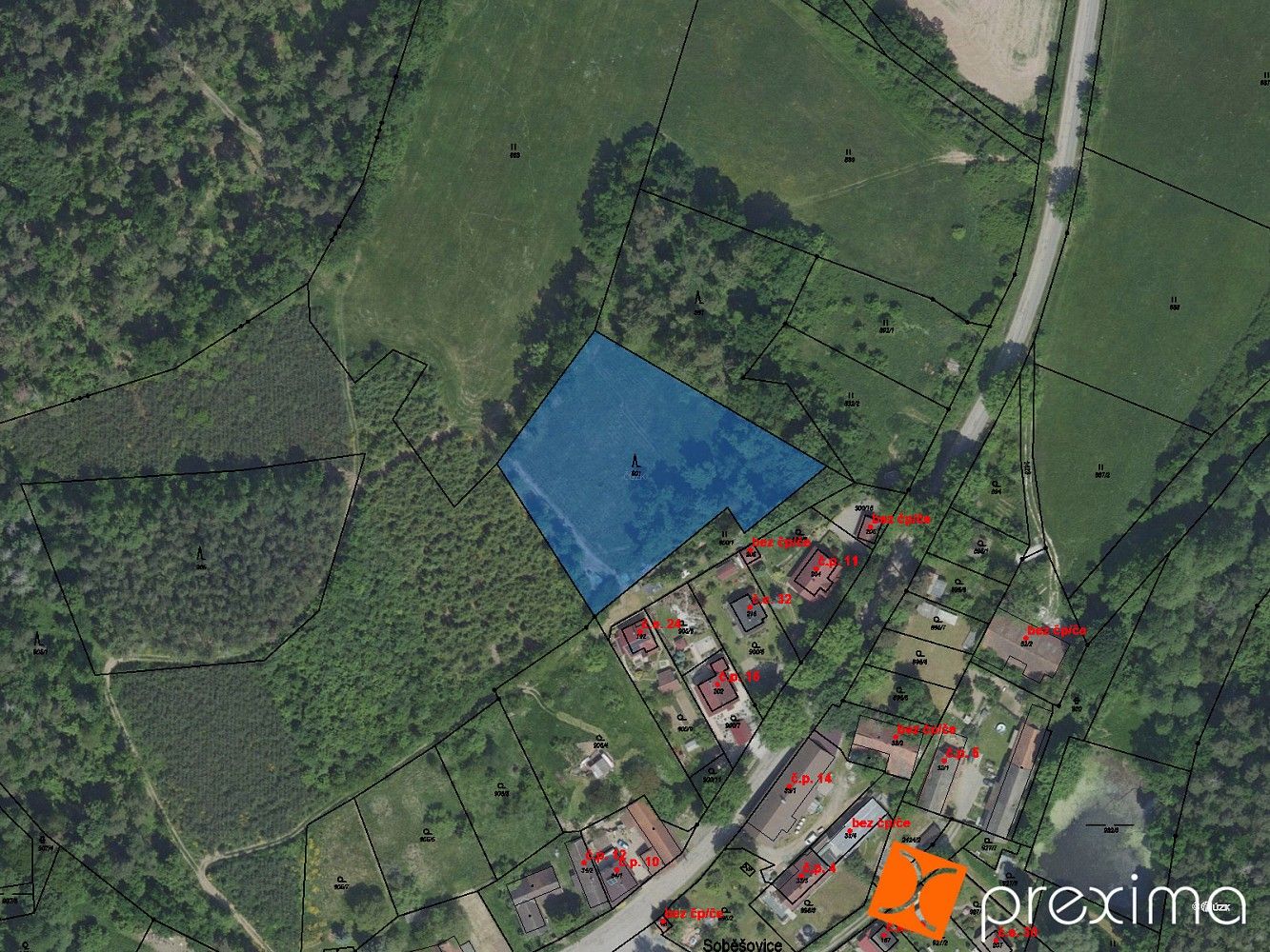 Les, 3 441 m²