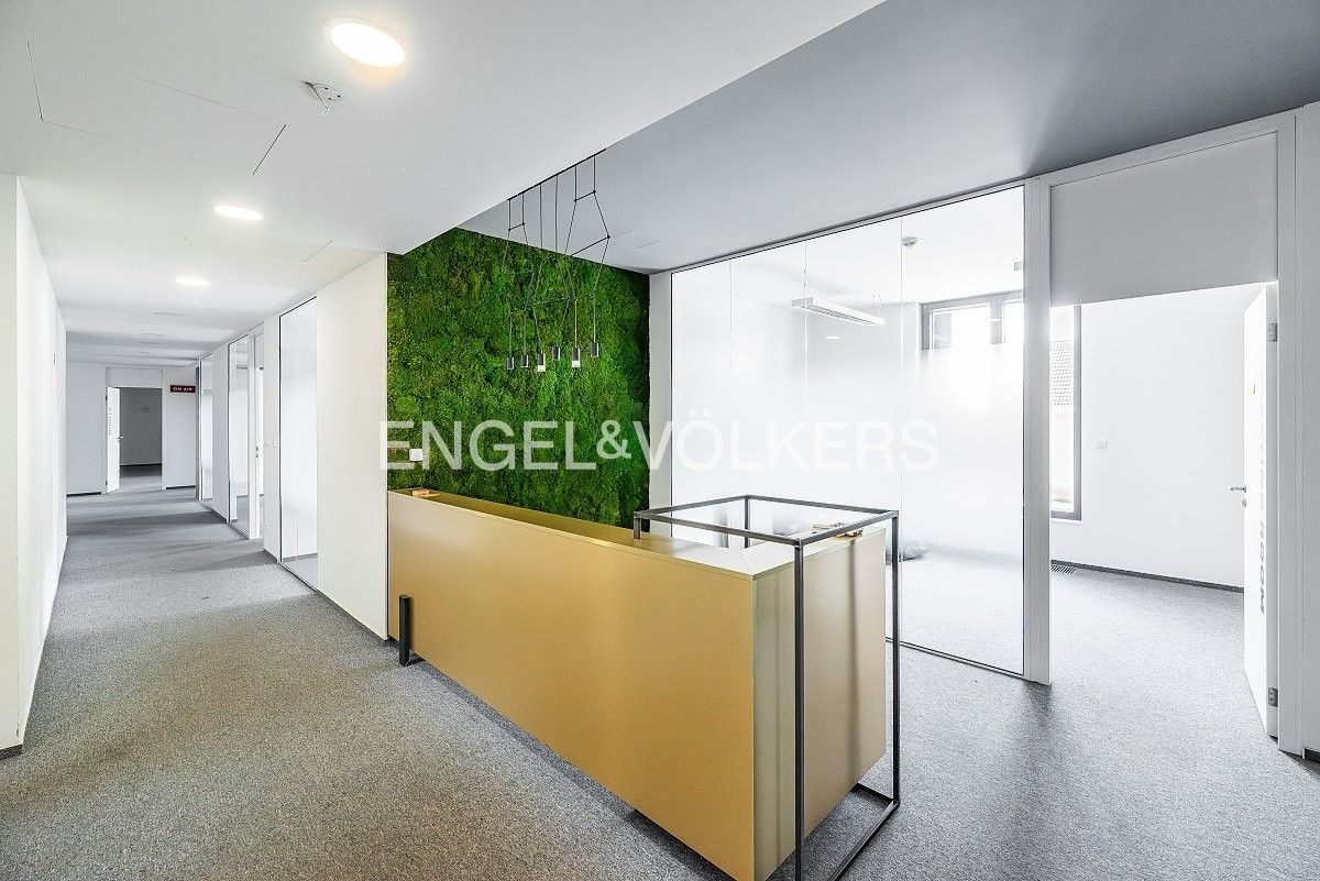 Pronájem kancelář - Sokolovská 979, Praha Vysočany, 417 m² - 2