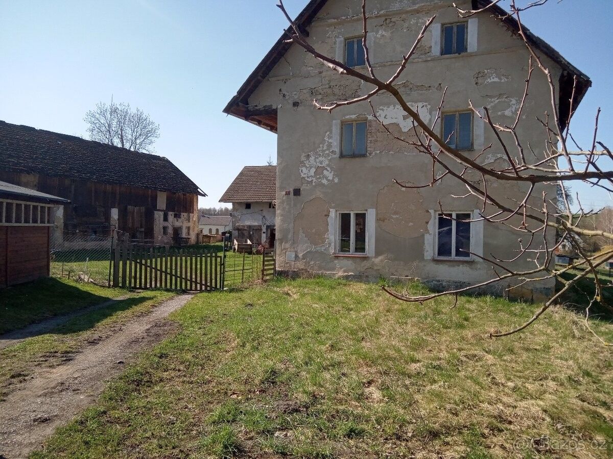 Rodinné domy, Loukov u Mnichova Hradiště, 294 11