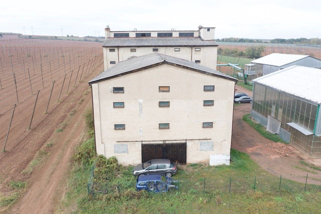 Prodej sklad - Vlkov, Děkov, 2 m²