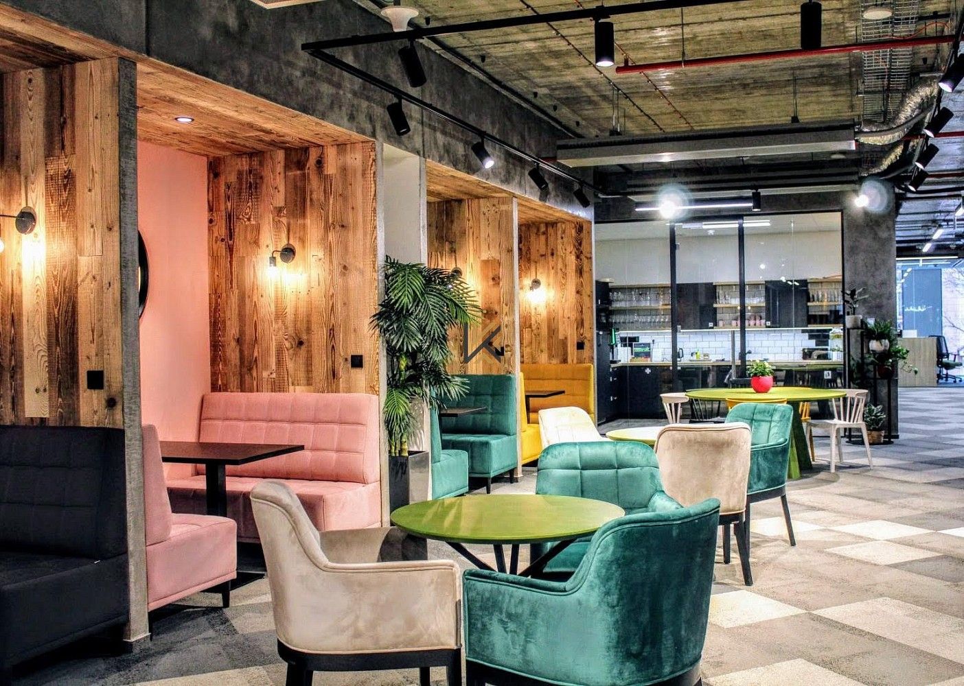 Pronájem kancelář - Praha - Karlín, okres Praha 8, Hlavní město Praha, 80 m² - 5