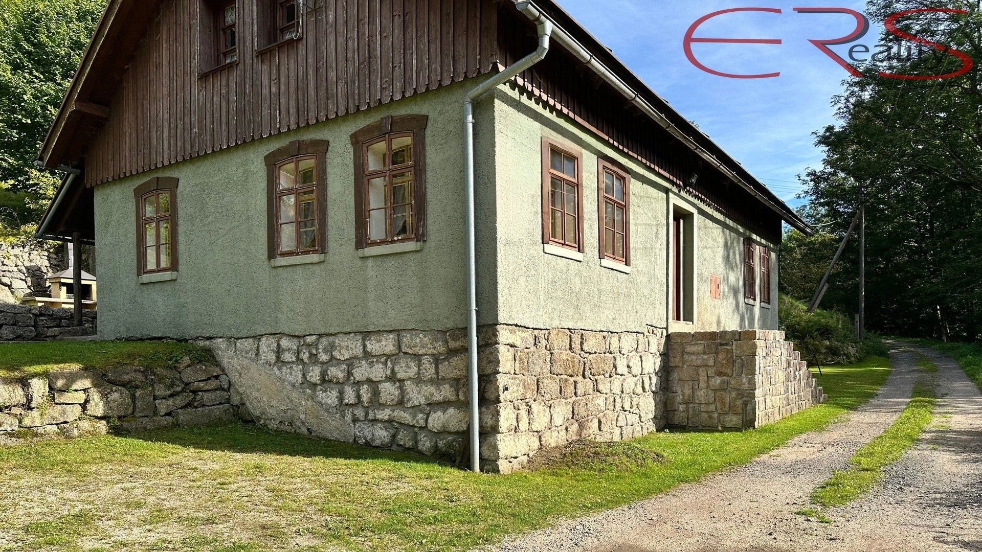 Rodinné domy, Desná I, 187 m² - 1