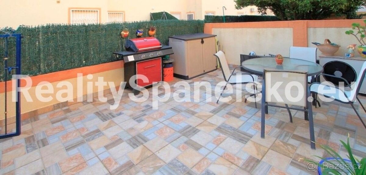 Prodej rodinný dům - 987 66, Zahraničí