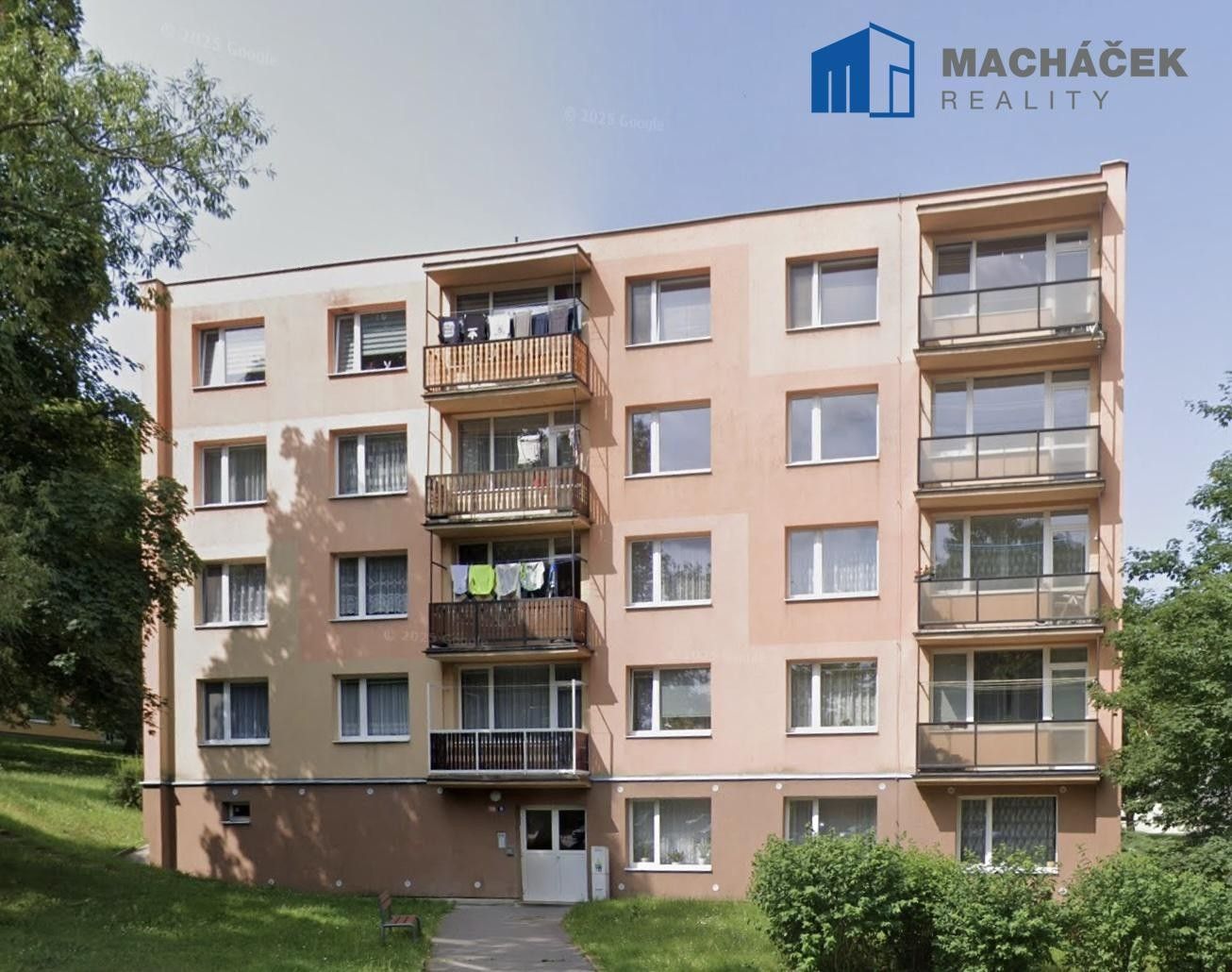 3+1, Sídliště Za Chlumem, Bílina, 73 m²