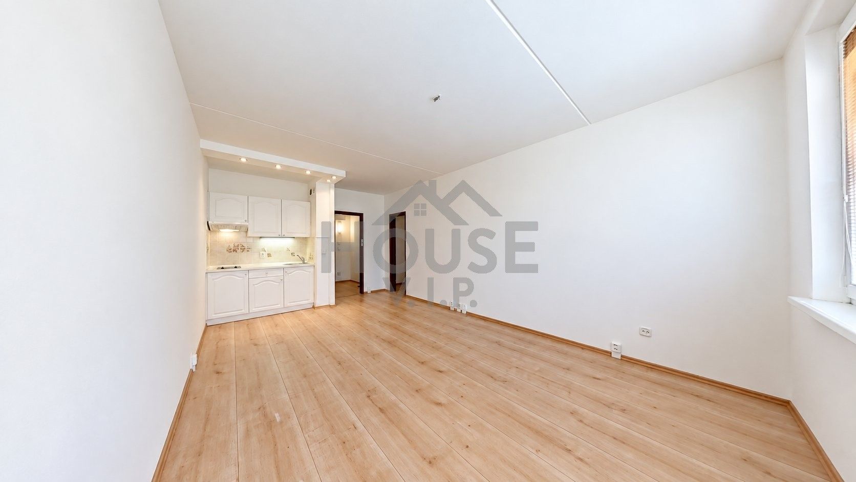 Prodej byt 1+kk - Daškova, Praha Modřany, 29 m² - 2