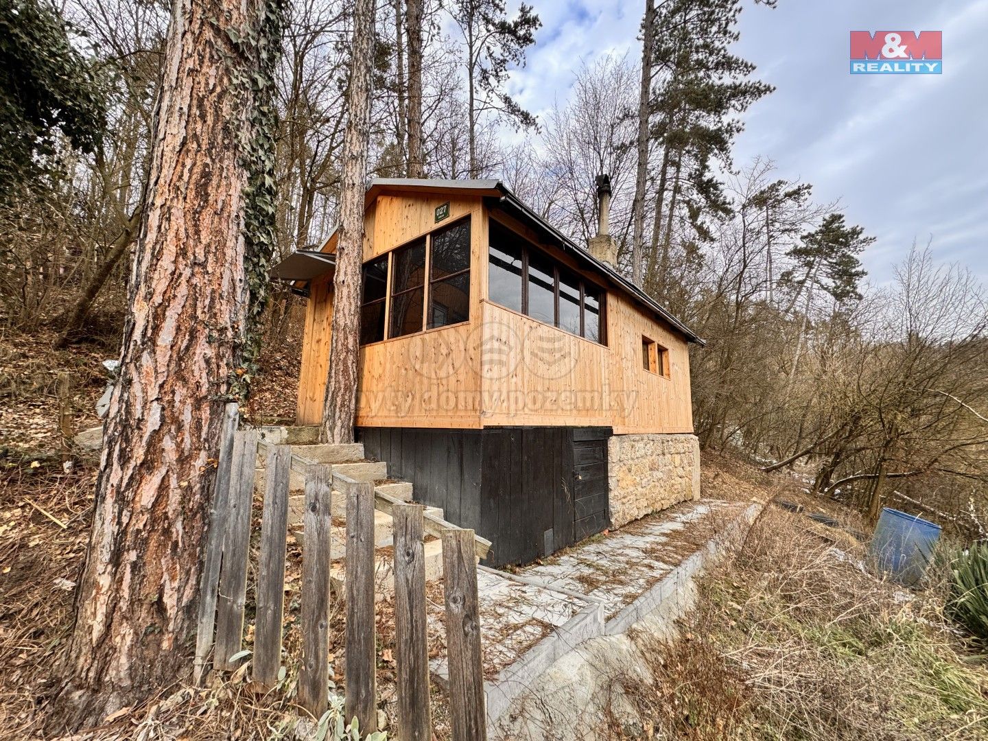 Chaty, Ořech, 20 m²