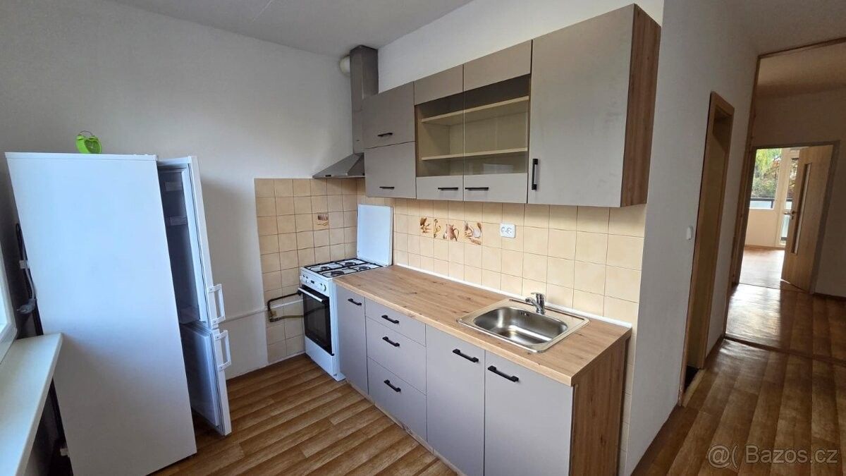 Pronájem byt - Chomutov, 430 04