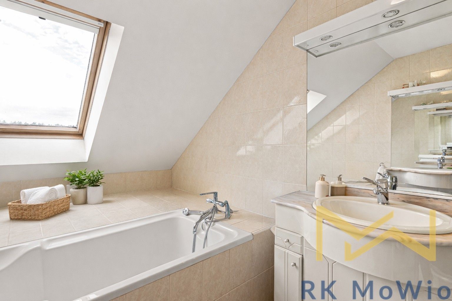 Rodinný dům · 340 m² · Malý dvůr, Praha - 3