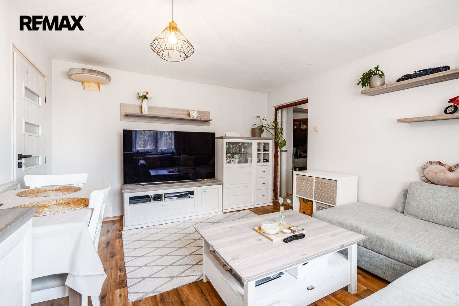 Rodinný dům · 200 m² · Praha - Pitkovice, okres Praha 22, Hlavní město Praha - 4