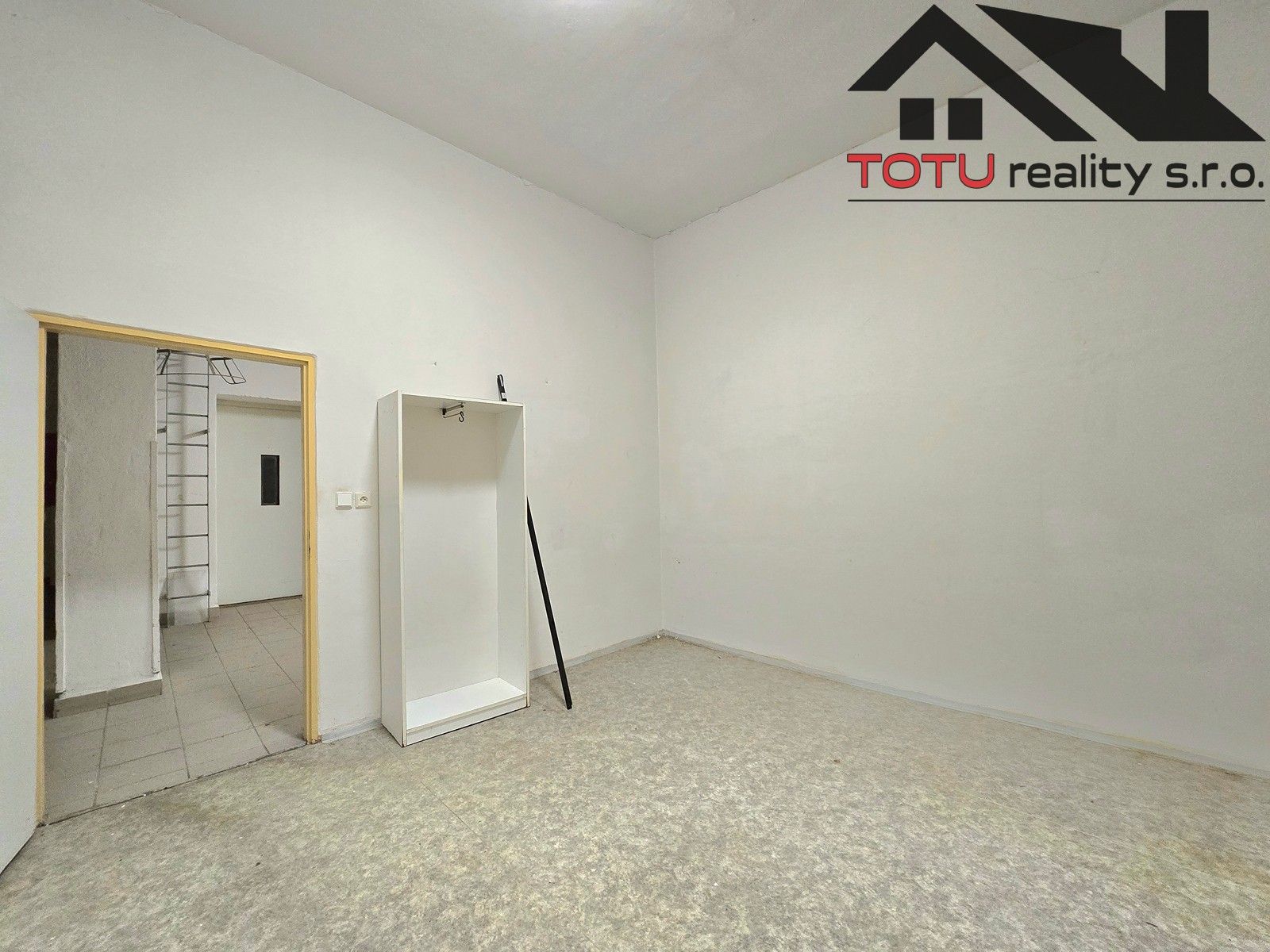 Pronájem kancelář - Černožice, 400 m²