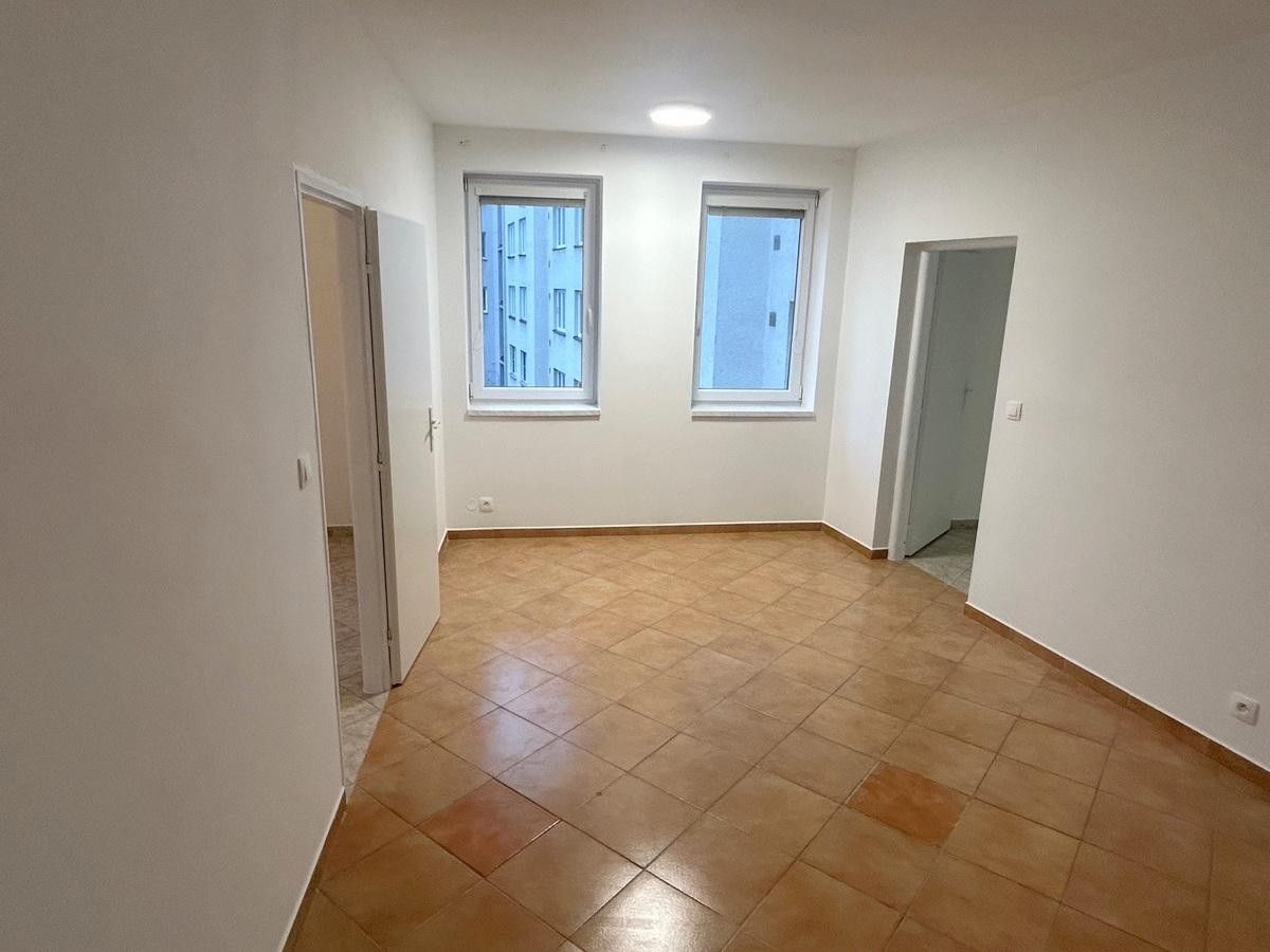 Pronájem byt 3+1 - Věšínova, Praha, 65 m²