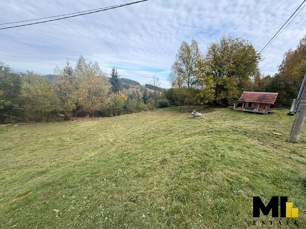 Pozemek pro bydlení, 1 049 m²