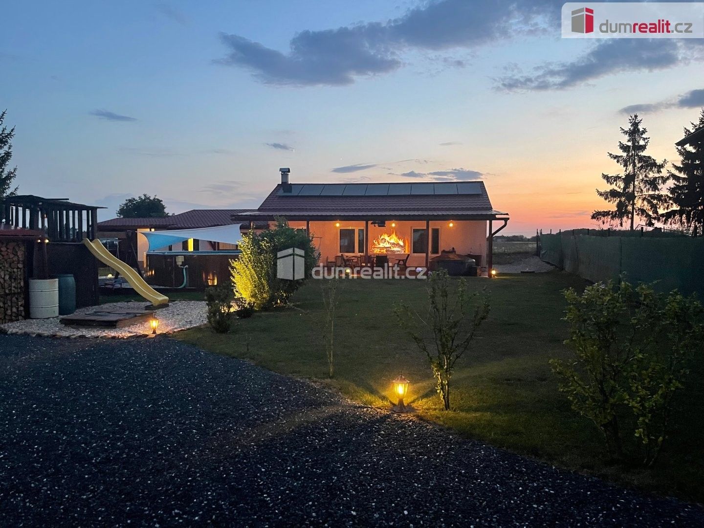 Prodej rodinný dům - Břežany II, 85 m² - 2