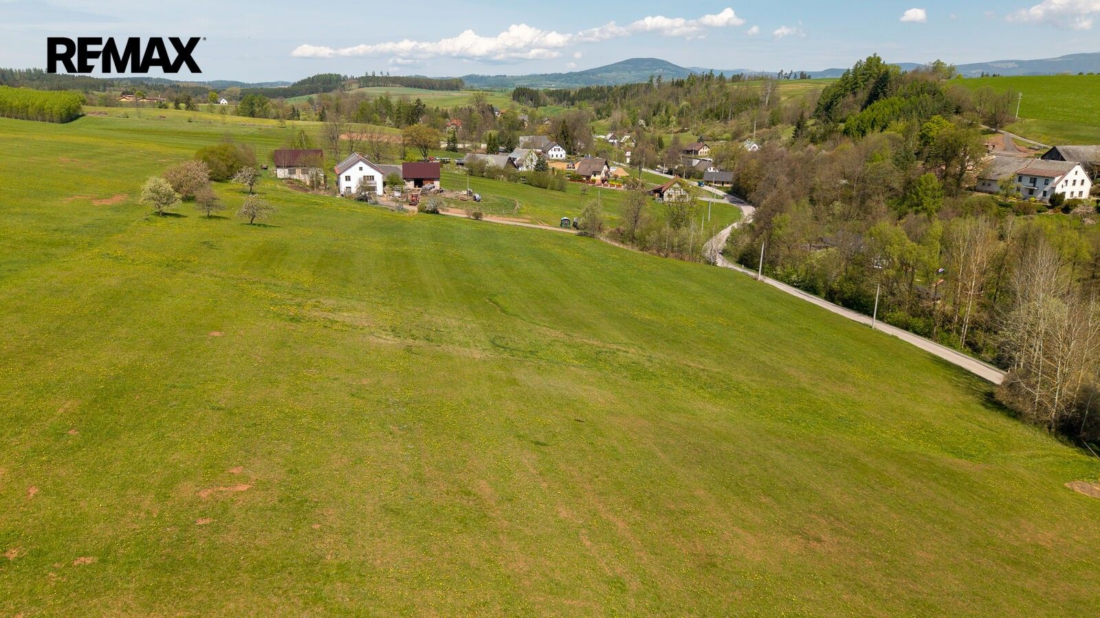 Pozemek pro bydlení, 10 364 m²