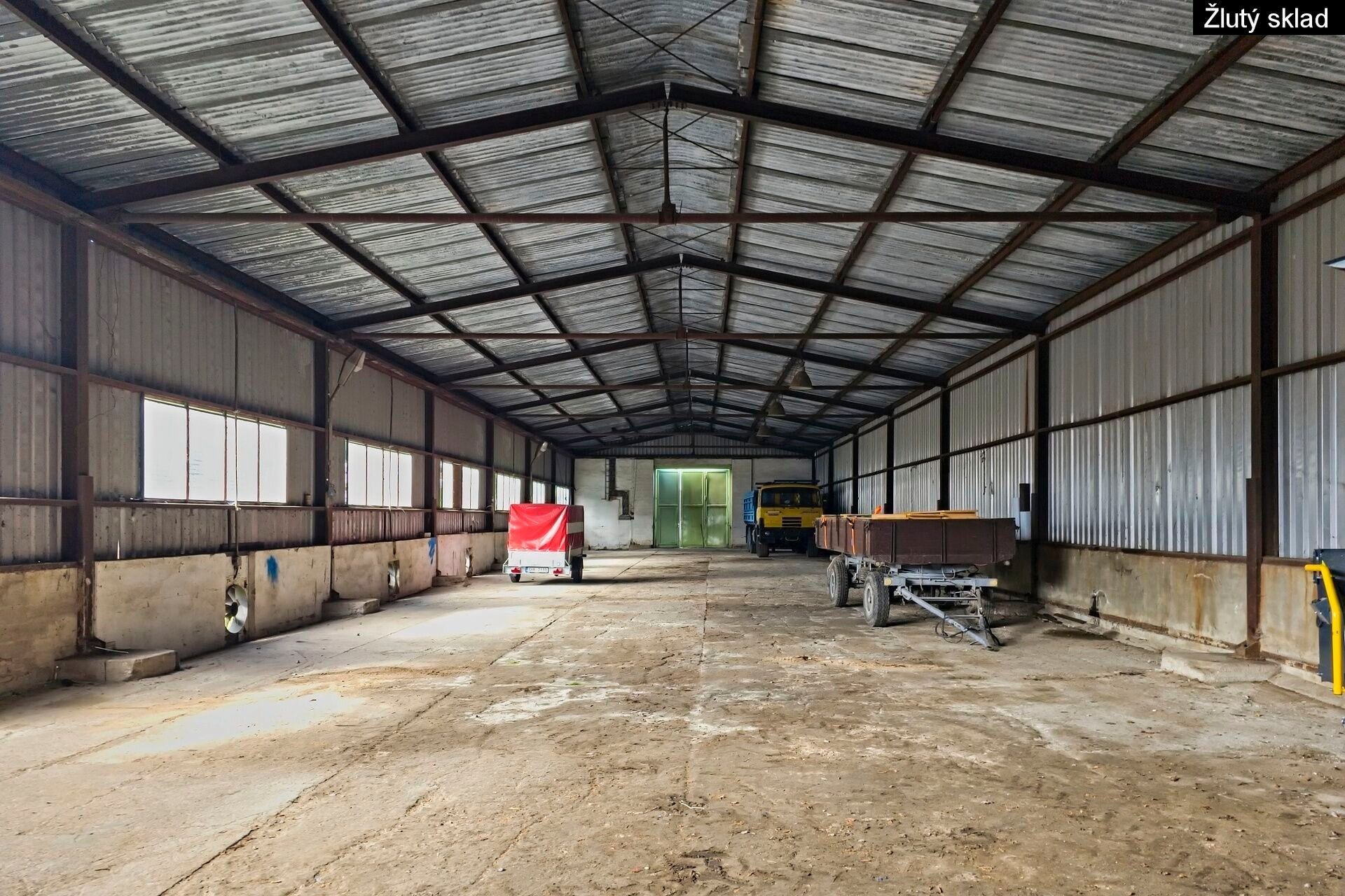 Sklad · 1 080 m² · Lično - 4