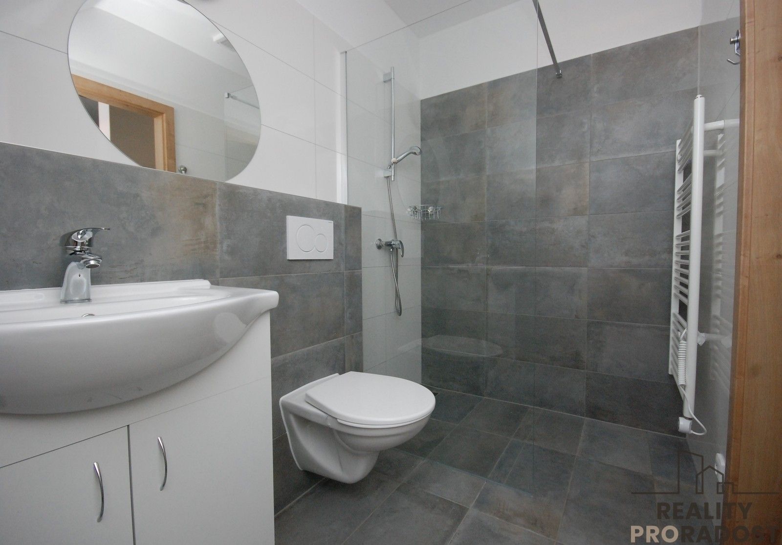 Byt 2+1 · 55 m² · Hrušky - 3