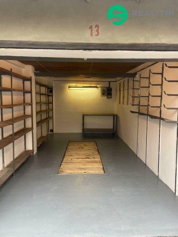 Garáže, Zlín, 18 m²