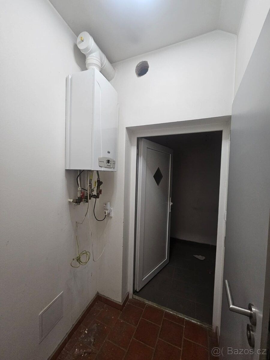Pronájem obchodní prostory - Vyškov, 682 01 - 5
